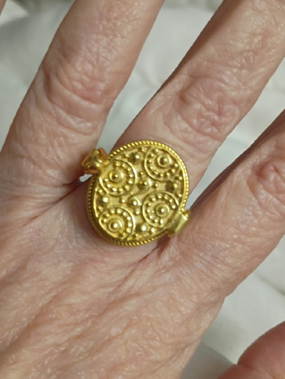 Gold Filigree Oval Statement Ring - Women Jewelry Poison/ Locket Ring.